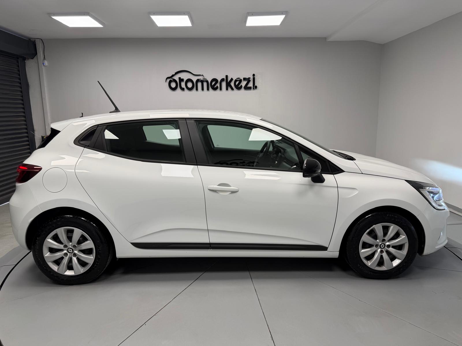 RENAULT CLIO 27